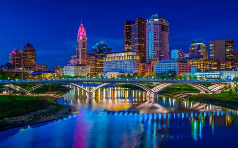 Columbus skyline near the Scioto River for city transportation service